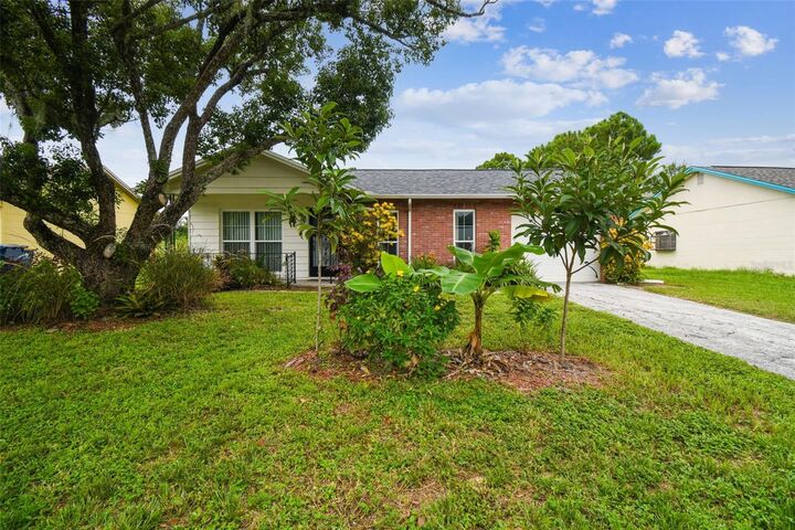 Property Photo:  3513 Dellefield Street  FL 34655