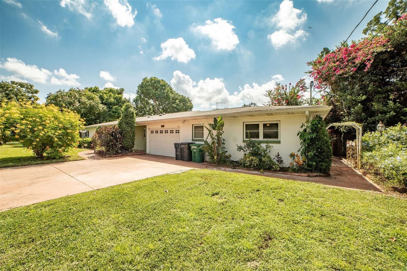 Property Photo:  2908 W Louisiana Avenue  FL 33614