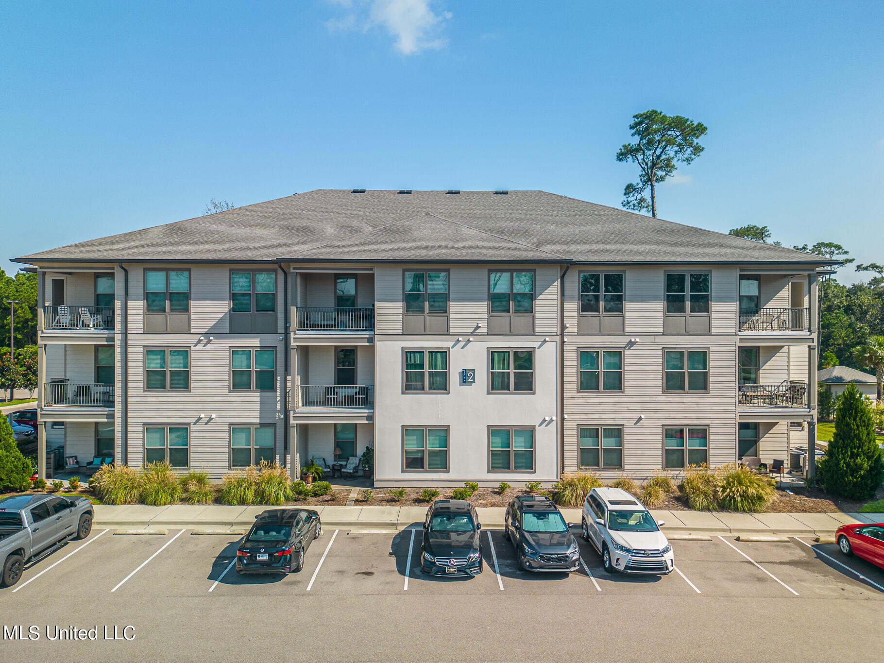 Property Photo: 2501 Bienville Boulevard MS 39564