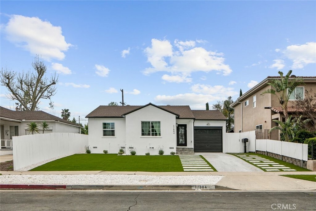 Property Photo: 17804 Collins Street CA 91316