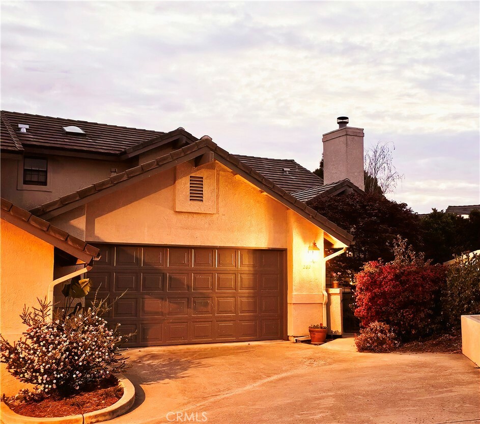 Property Photo:  282 Tempus Circle  CA 93420 