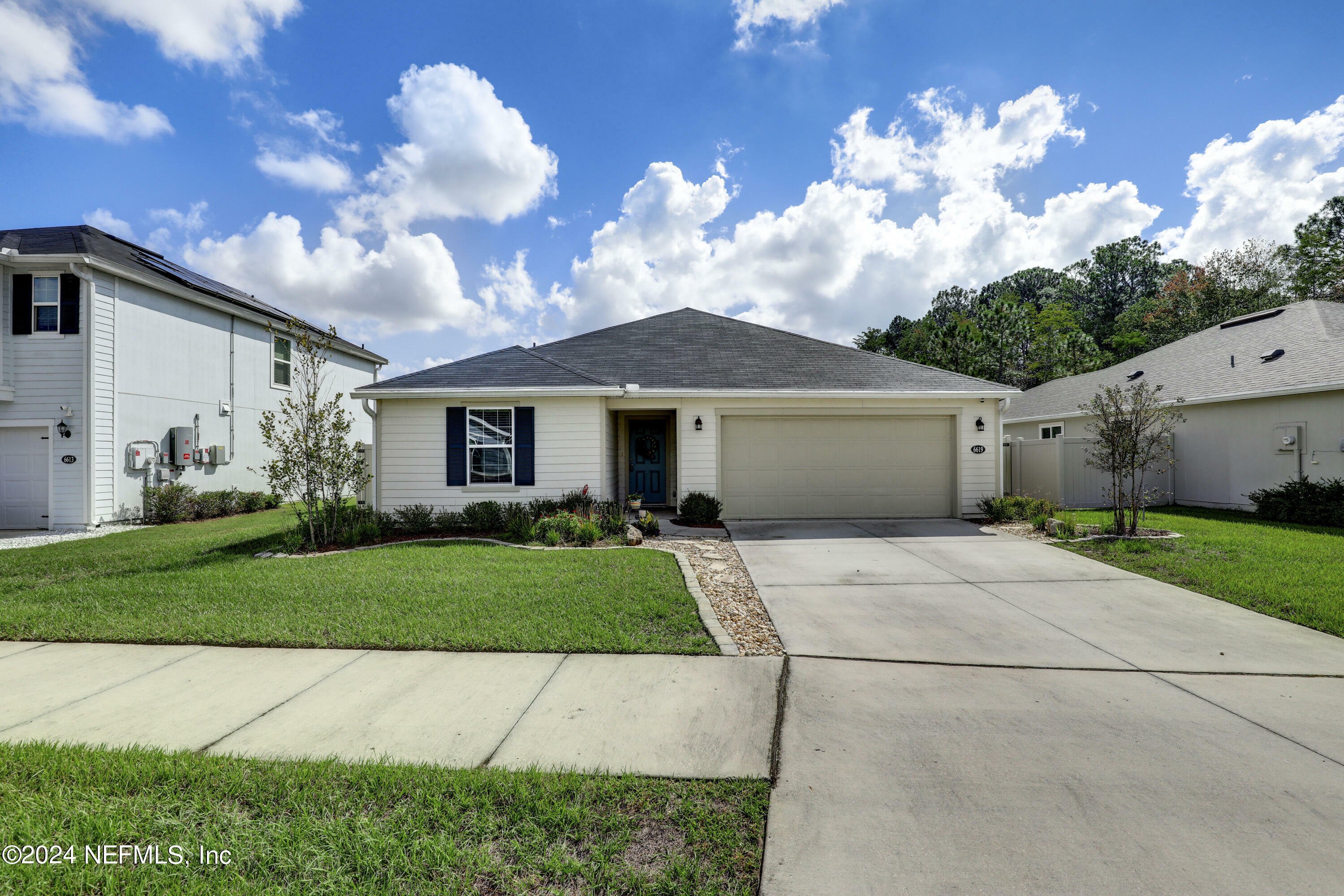 Property Photo:  6619 Sandler Lakes Drive  FL 32222 