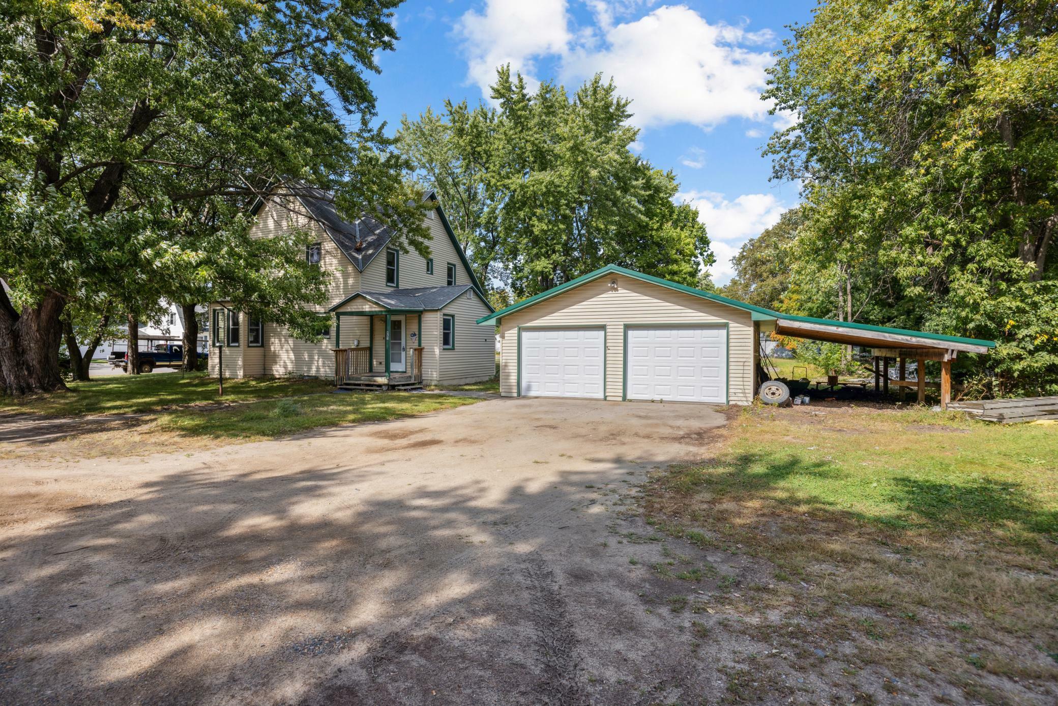 Property Photo:  485 State Street S  MN 55329 