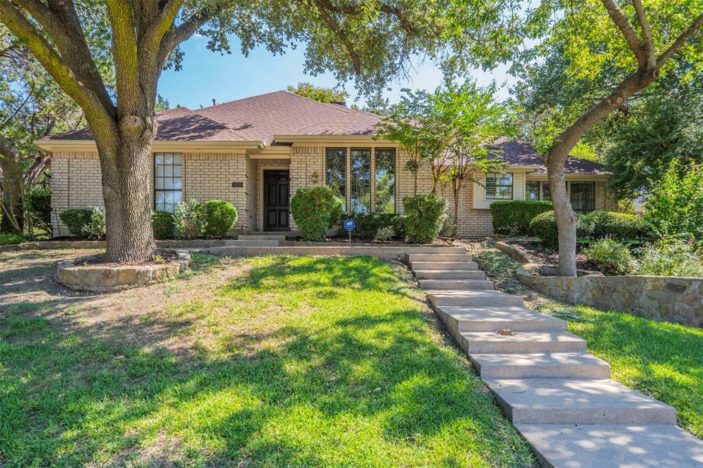 Property Photo:  928 Hickory Knob Circle  TX 75104 