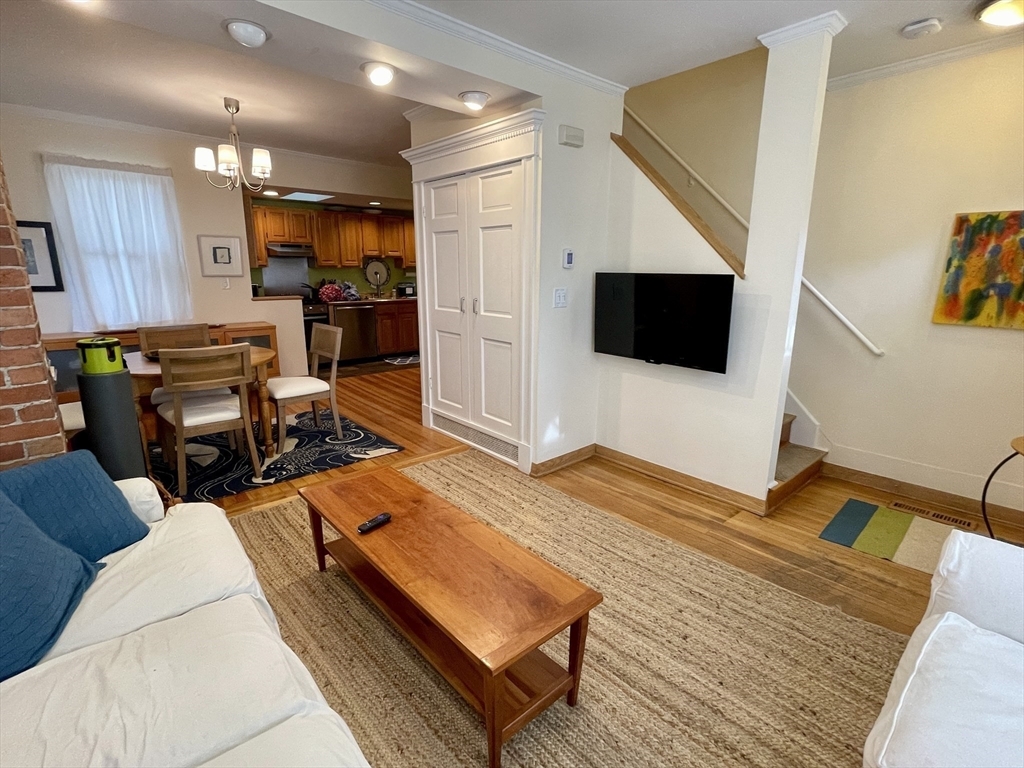 Property Photo:  167 Cushing St 167  MA 02138 