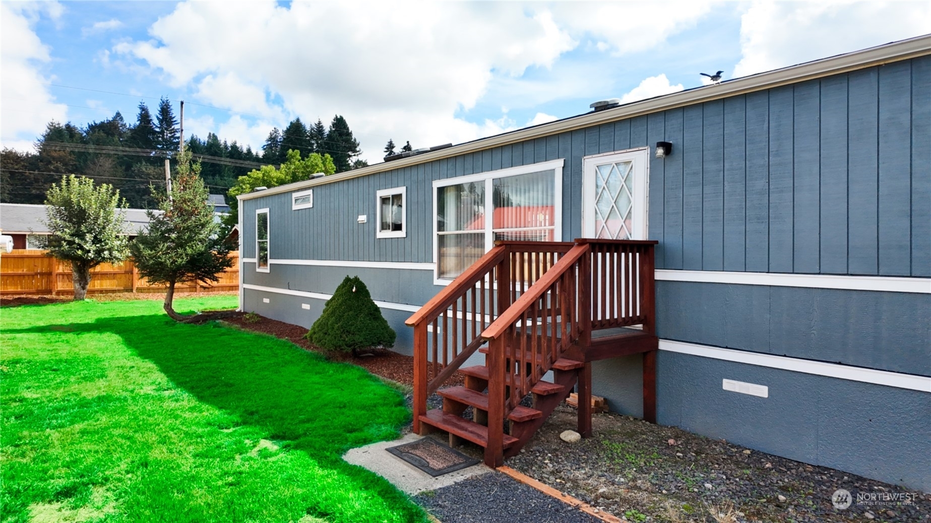 Property Photo:  1006 NW Mill Street  WA 98596 