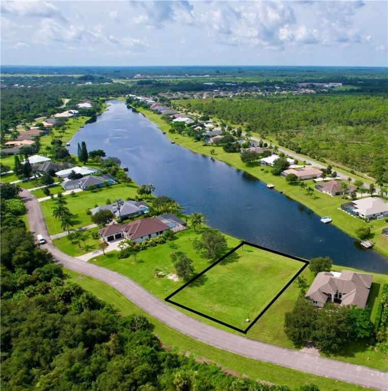 1552 Eagles Circle  Sebastian FL 32958 photo