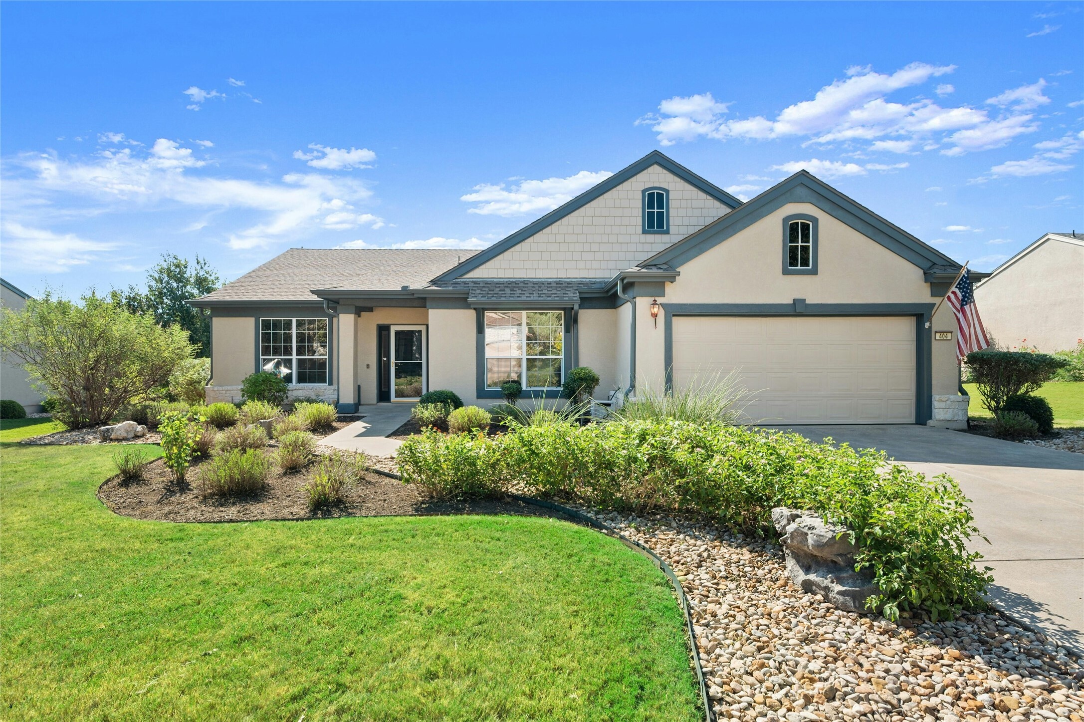 Property Photo:  404 Rio Grande Loop  TX 78633 