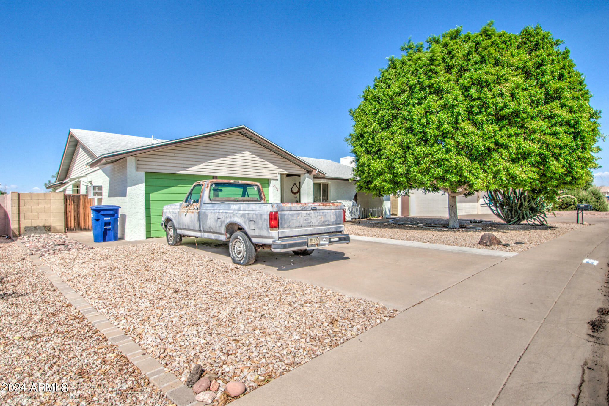 Property Photo:  2116 E Colgate Drive  AZ 85283 