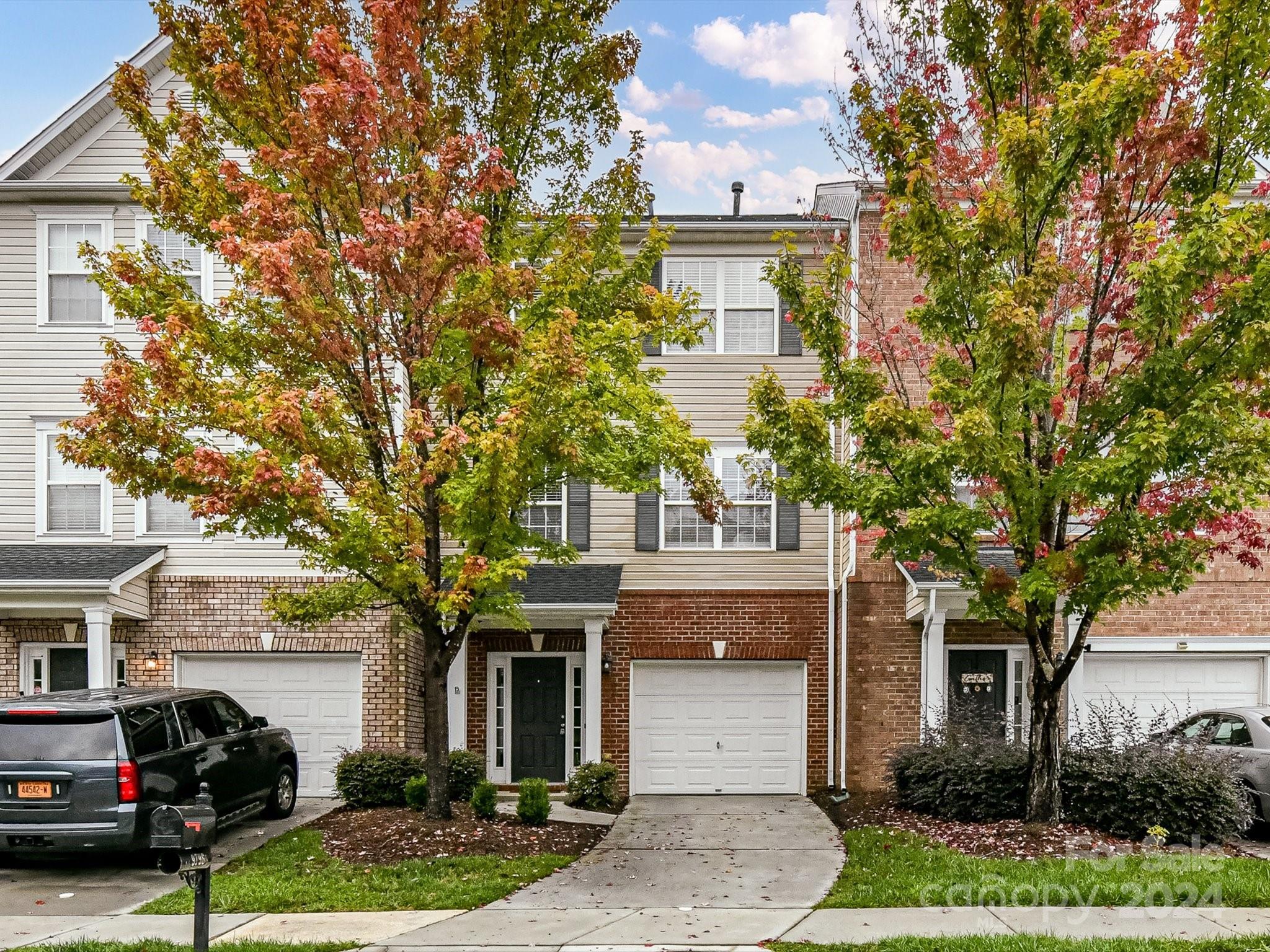 Property Photo: 9796 Walkers Glen Drive NW NC 28027