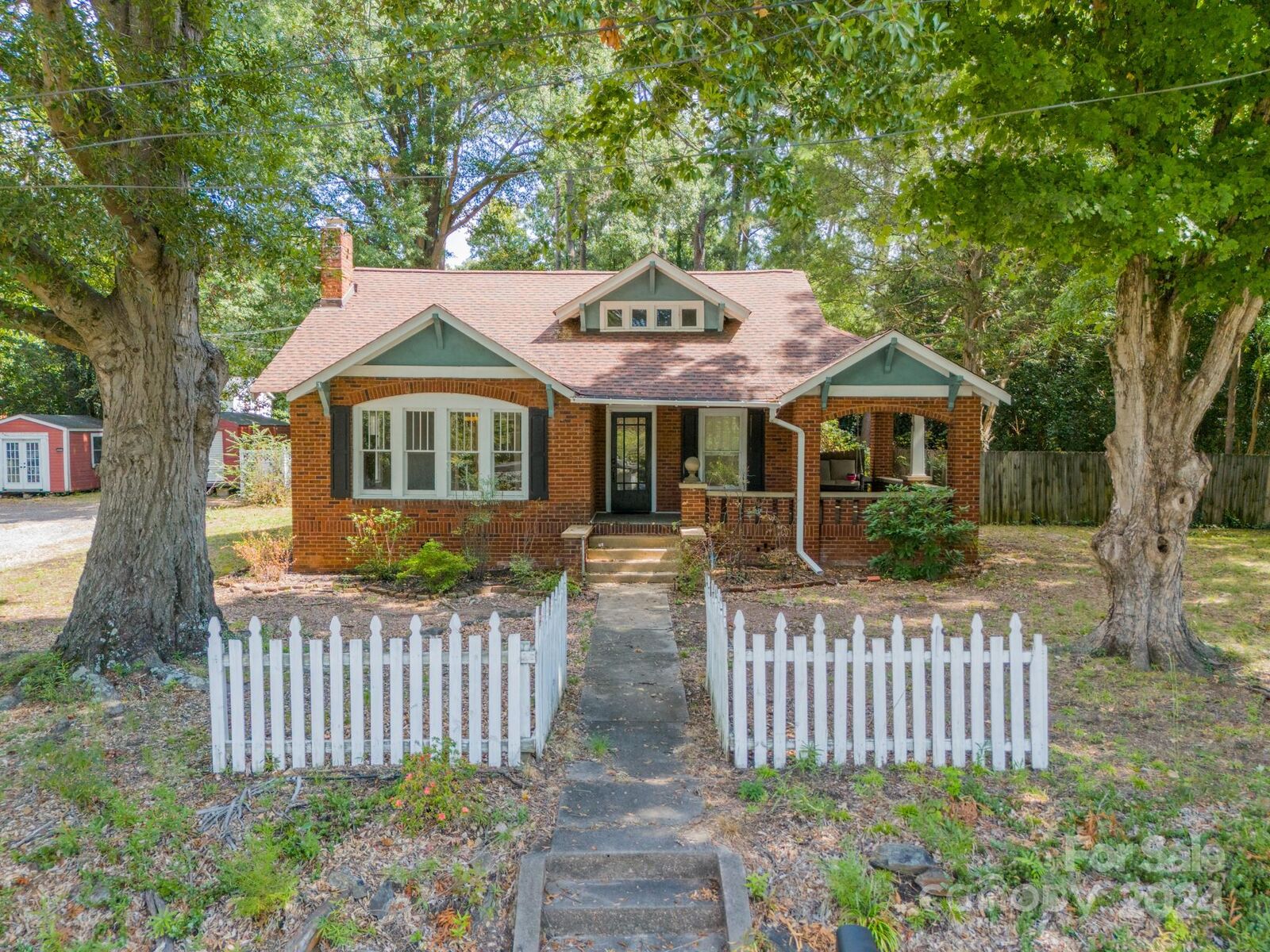 Property Photo: 658 Harris Street NW NC 28025