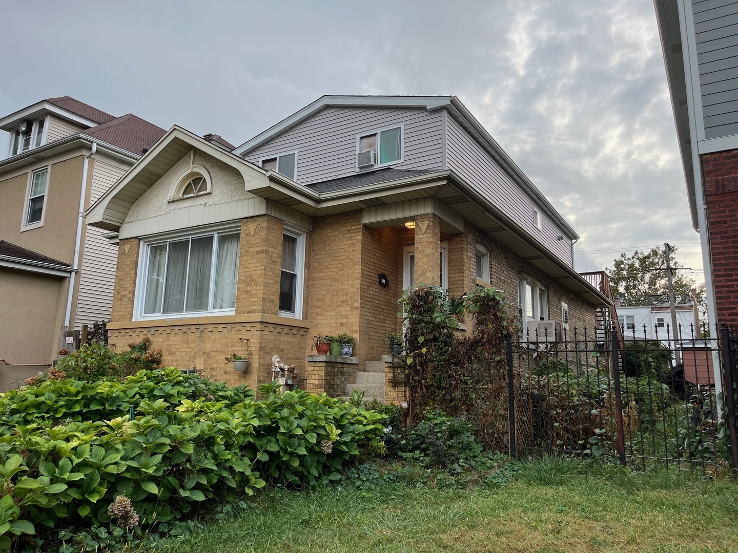 Property Photo:  4938 N Central Park Avenue  IL 60625 