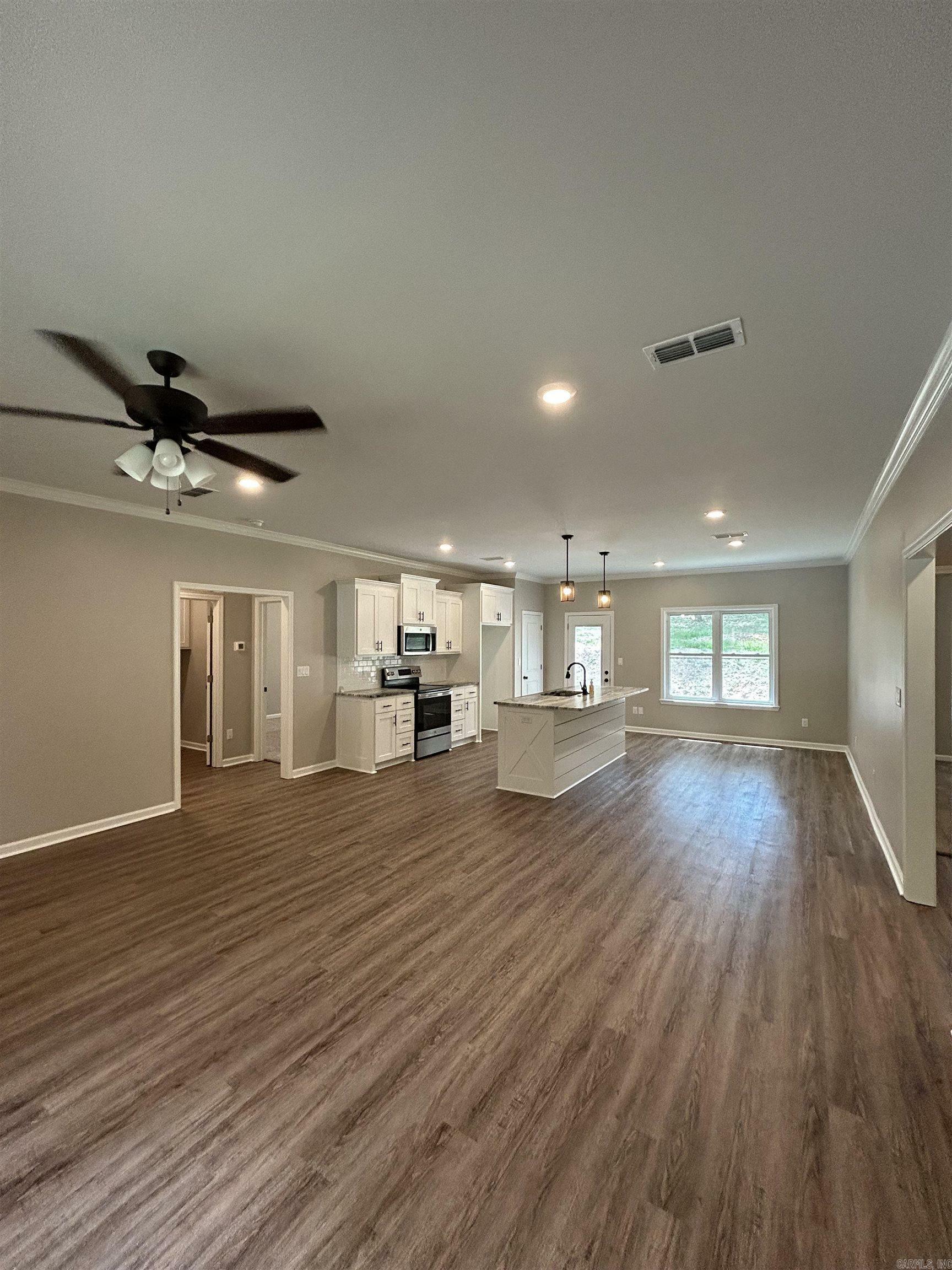 Property Photo:  125 Stonebriar Drive  AR 71913 