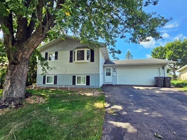 Property Photo:  1604 South Apple Avenue  WI 54449 