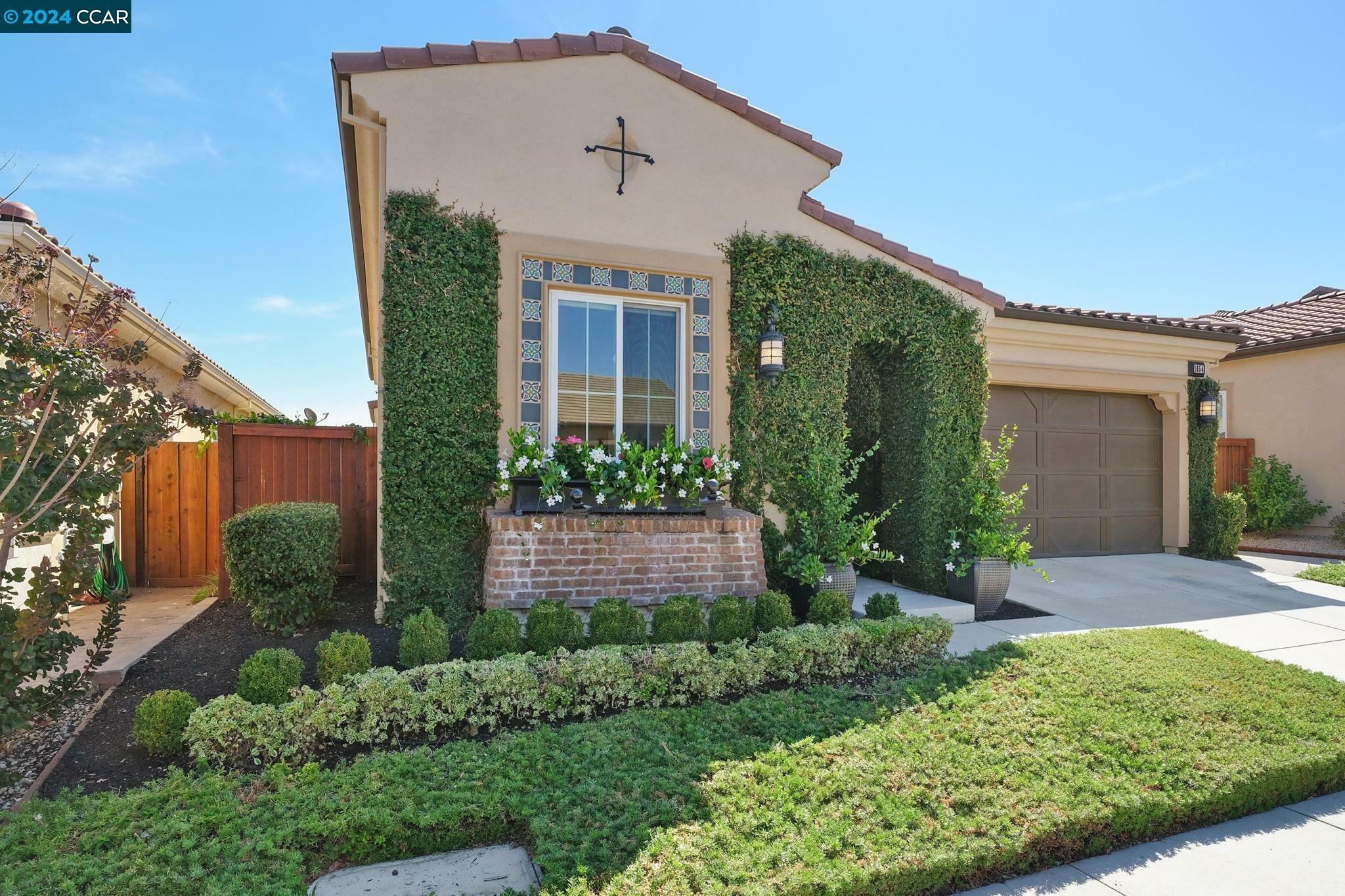 Property Photo:  1654 Brix Ln  CA 94523 