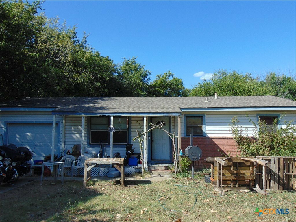 Property Photo:  2207 Keenan Avenue  TX 76522 