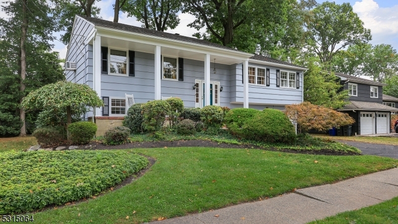 Property Photo:  104 Ridge St  NJ 07016 