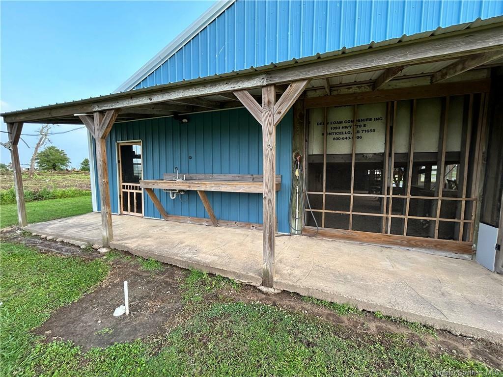 Property Photo: 150 Peggy Ann Lane LA 70607