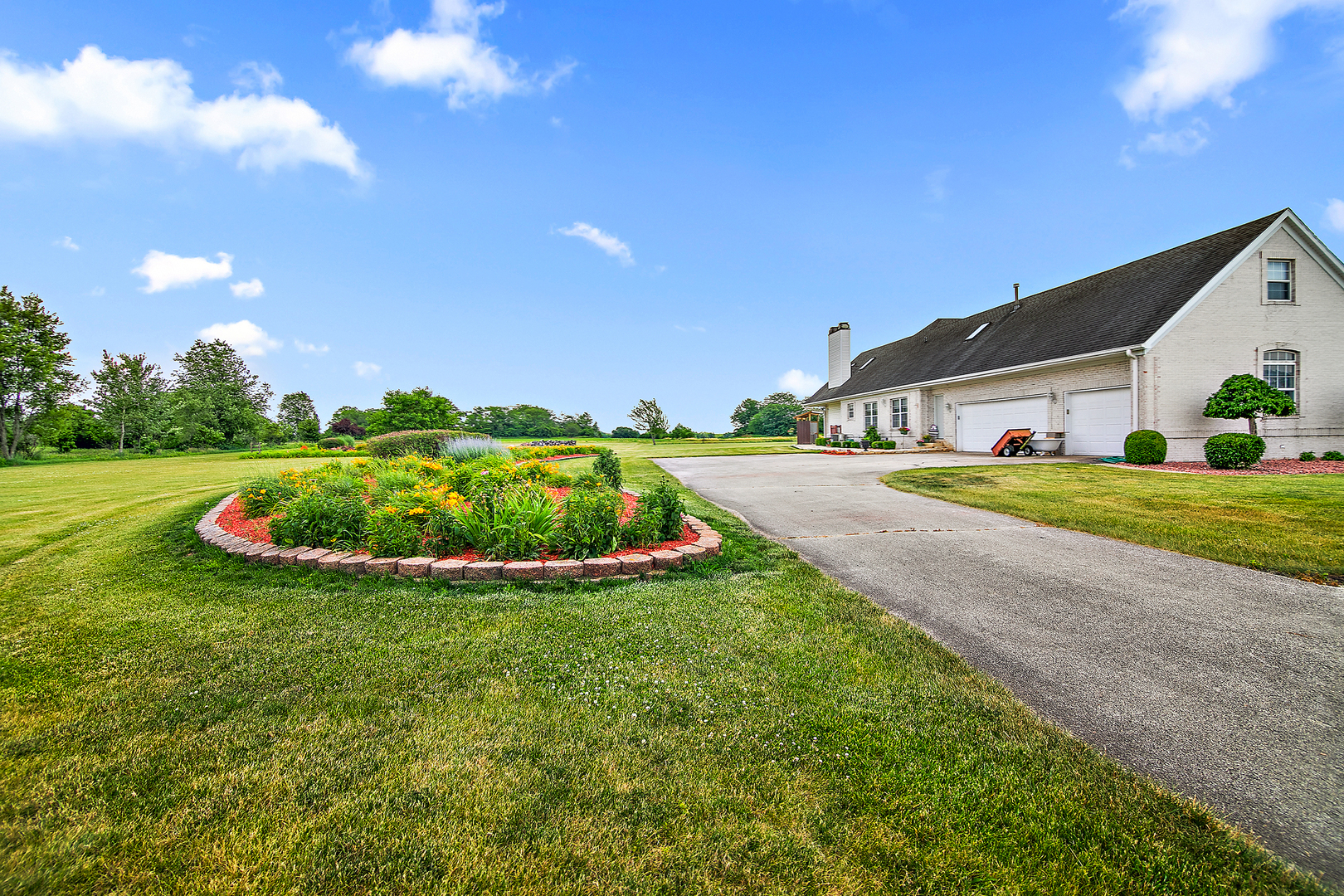 Property Photo:  4751 N 5500W Road  IL 60901 