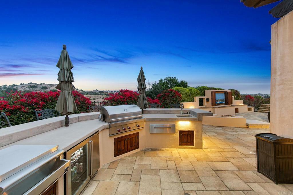 Property Photo: 7579 Northern Lights CA 92127