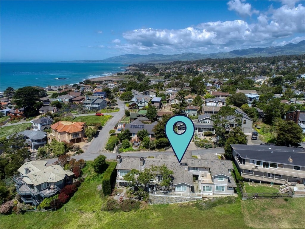 404 Huntington Road  Cambria CA 93428 photo