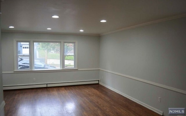 Property Photo:  398 North 10th Street 1st Floor  NJ 07508 