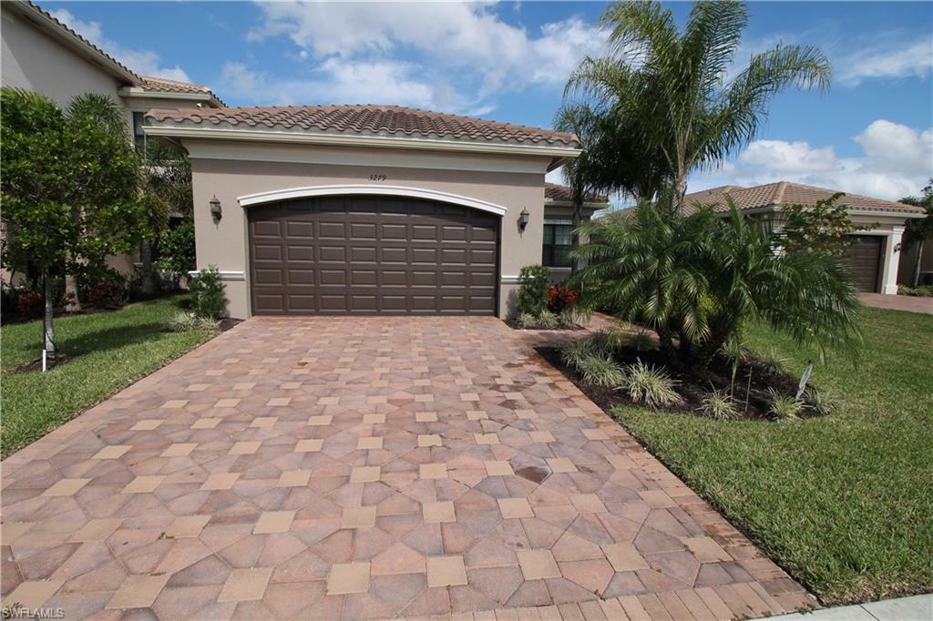 Property Photo:  3279 Tahoe Ct  FL 34119 