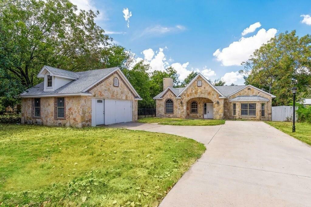 1612 Baker Street  Joshua TX 76058 photo