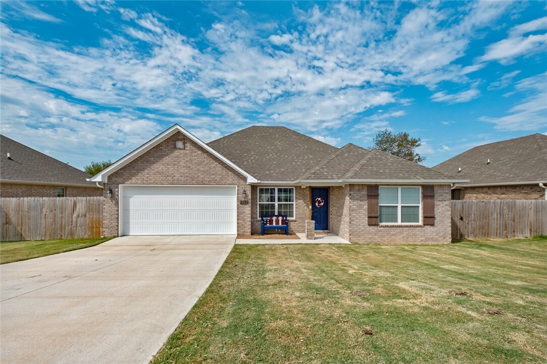 709 Saddlebrook Street  Gentry AR 72734 photo