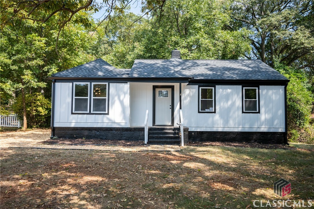 Property Photo:  495 Clover Street  GA 30607 