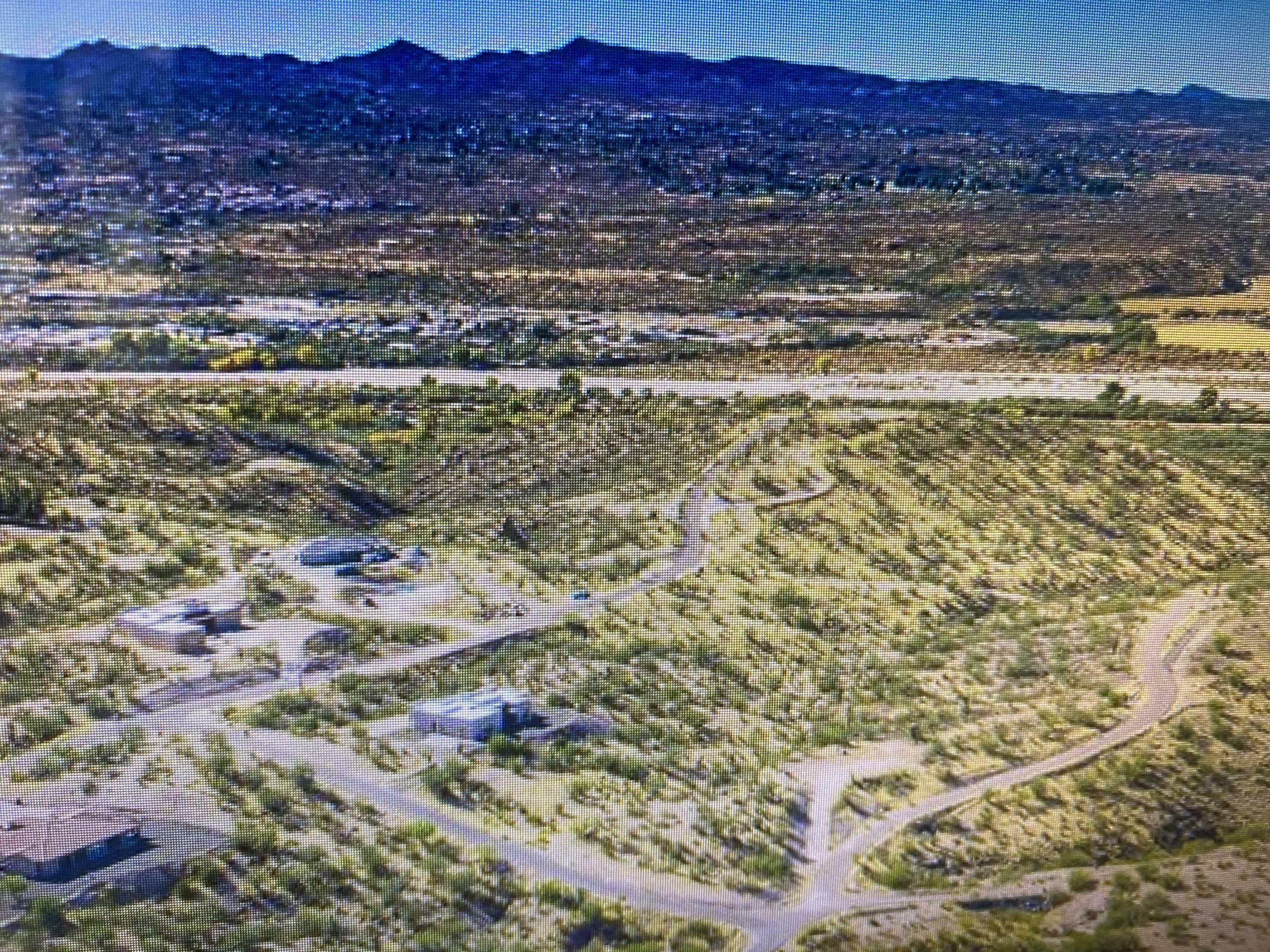 Property Photo:  5.442 Ac Jack Burden Road 11  AZ 85390 