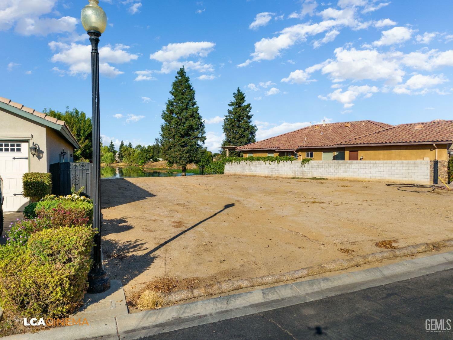 Property Photo:  6414 Bellorita Drive  CA 93306 