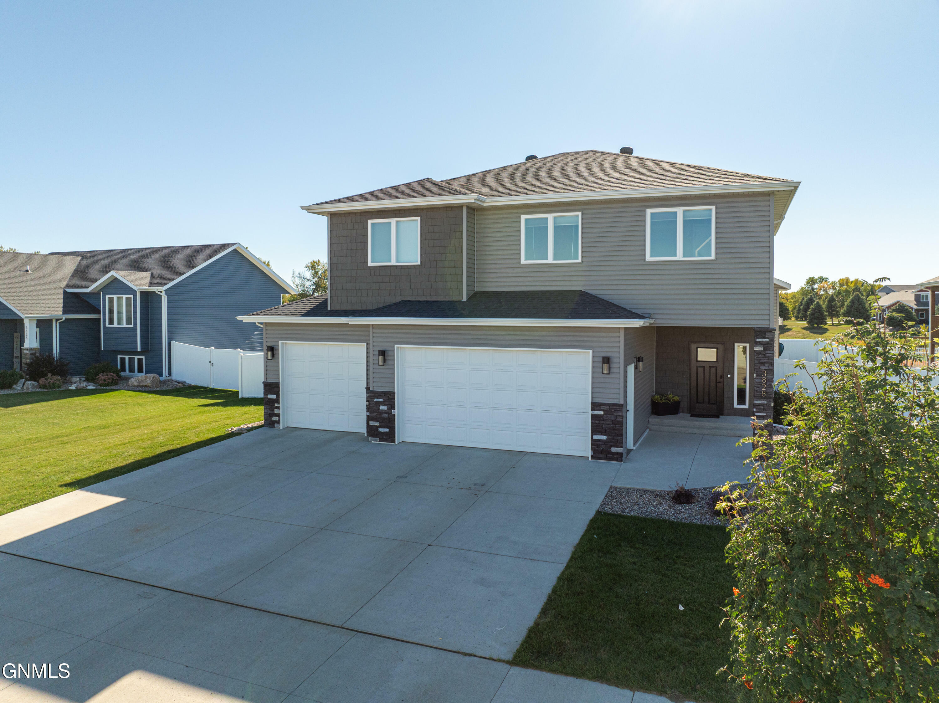 3828 Meridian Dr Drive  Bismarck ND 58504 photo