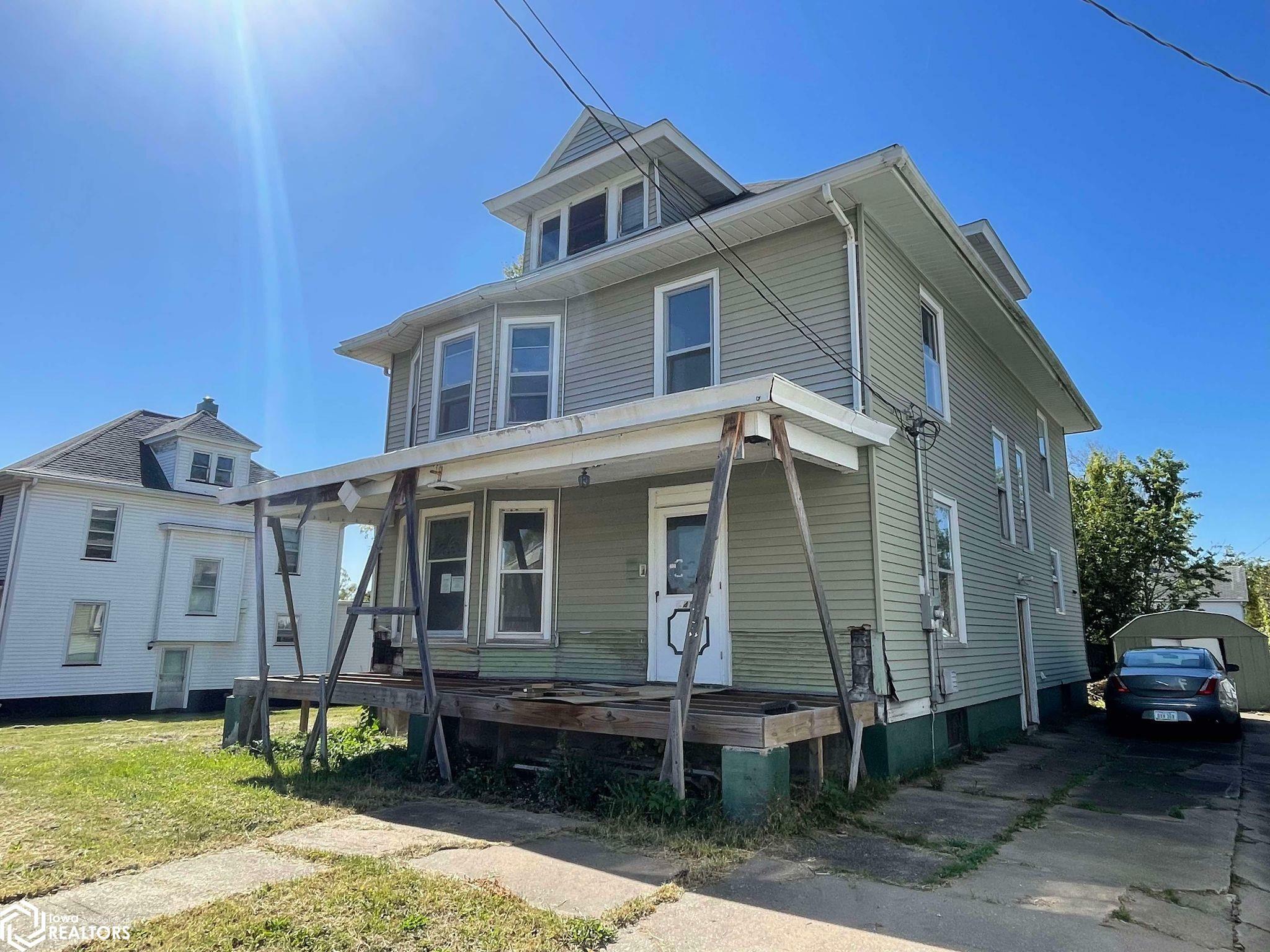 Property Photo:  1415 Osborn Street  IA 52601 