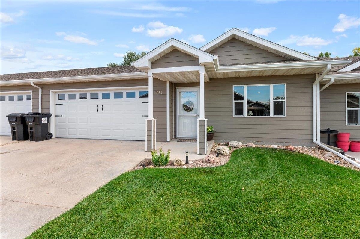 1213 Silverbrook Lane  Spearfish SD 57783 photo