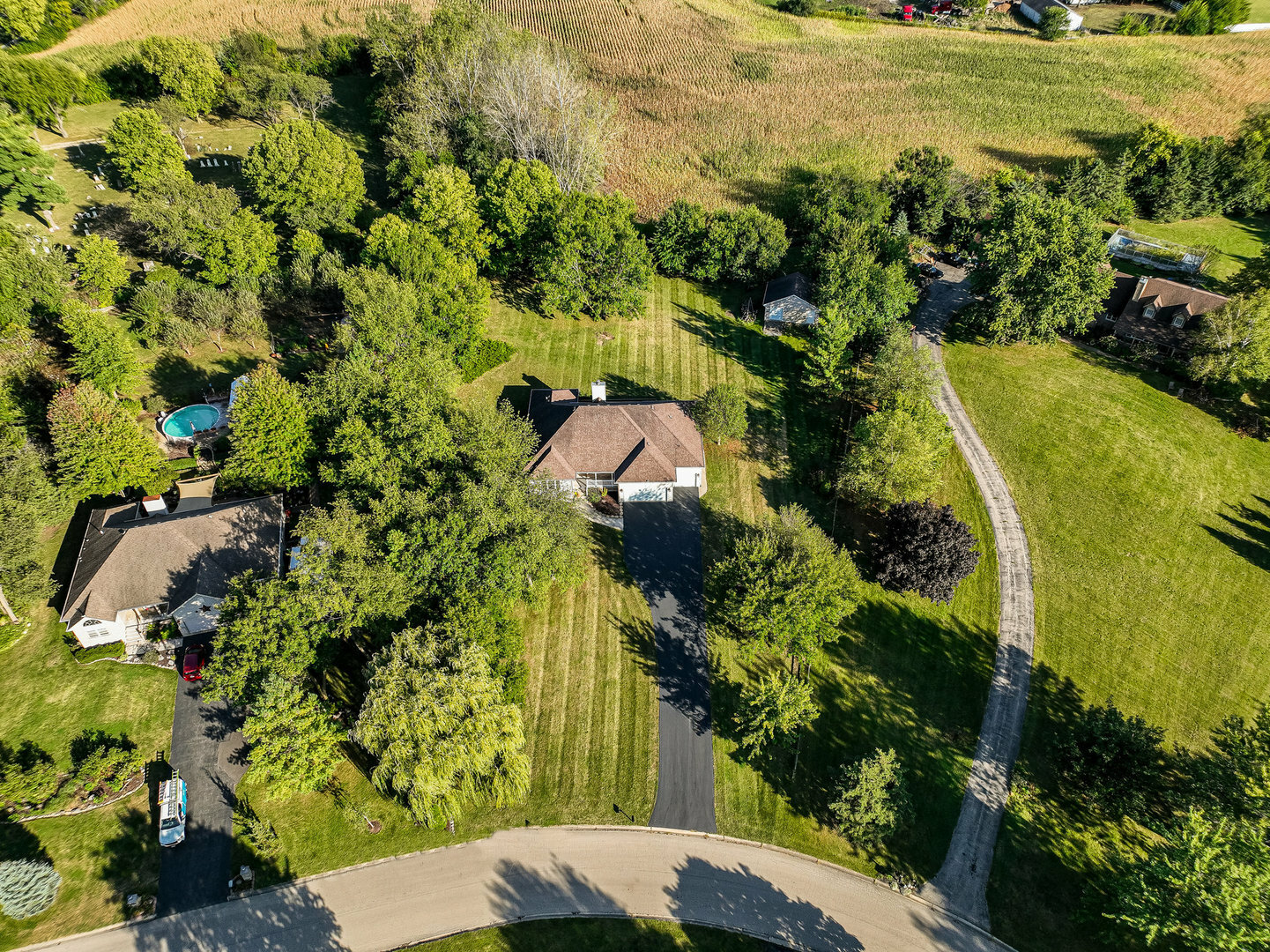 Property Photo:  31 Highview Drive  IL 60560 