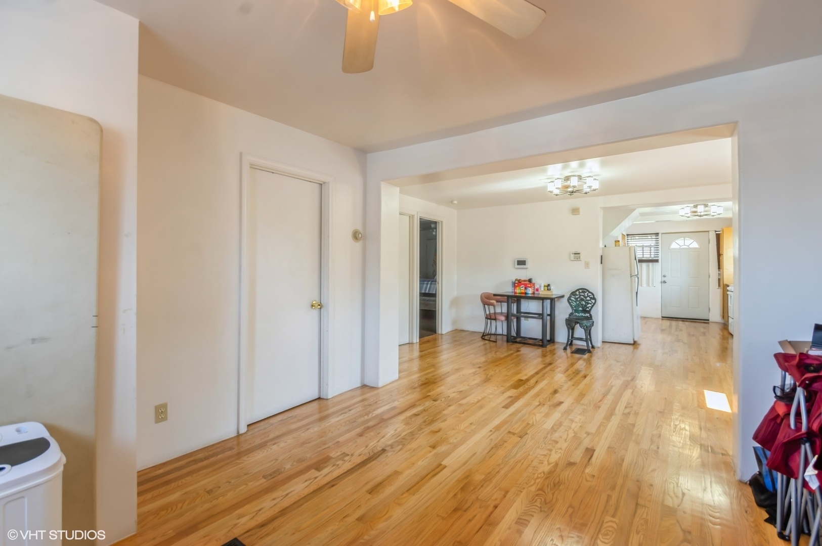 Property Photo:  2150 N McVicker Avenue  IL 60639 