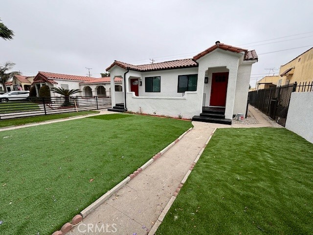 Property Photo:  1147 E 87th Place  CA 90002 