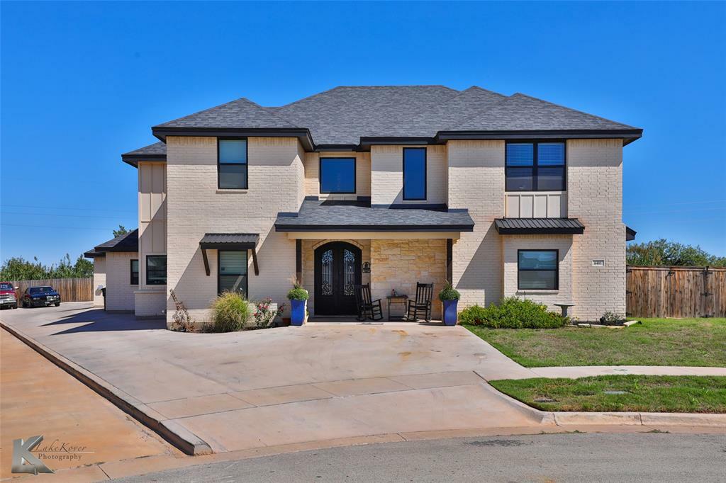 Property Photo:  6401 Silver Leaf Circle  TX 79606 