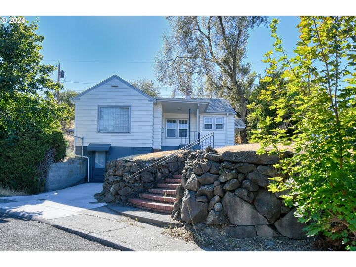 1016 SW Goodwin Pl  Pendleton OR 97801 photo