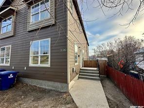 Property Photo:  336 T Avenue S  SK S7M 3B1 