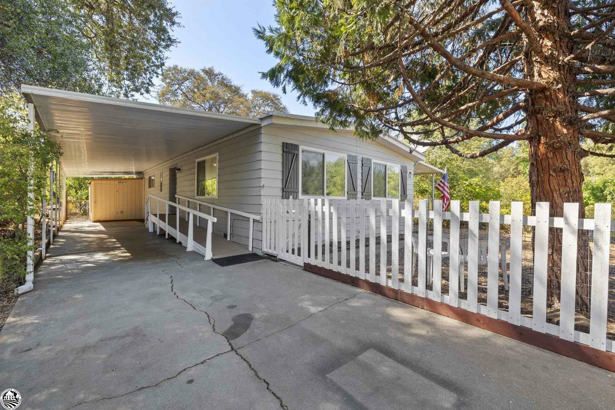 Property Photo:  18330 Wards Ferry Rd  CA 95370 