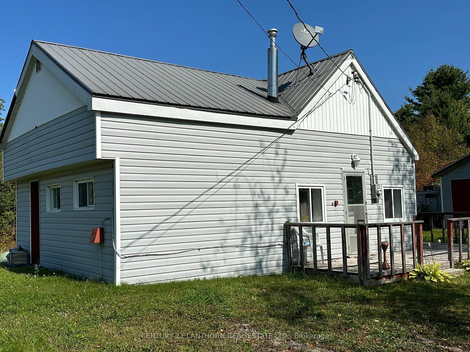 Photo de la propriété:  2239 Weslemkoon Lake Rd  ON K0L 1W0 