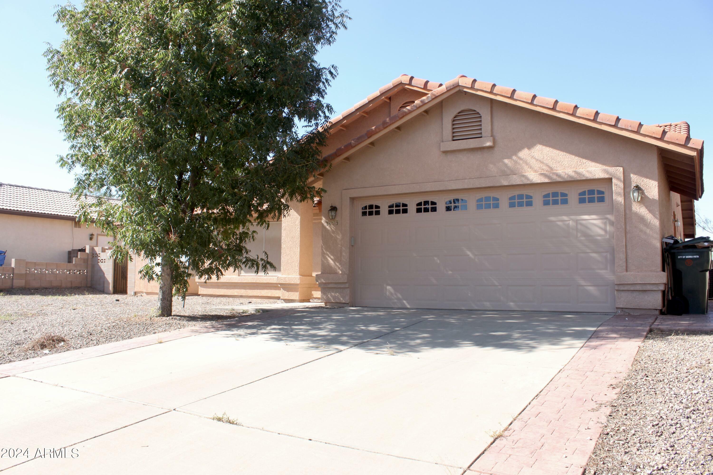 Property Photo:  3493 Plaza De Lanza --  AZ 85650 