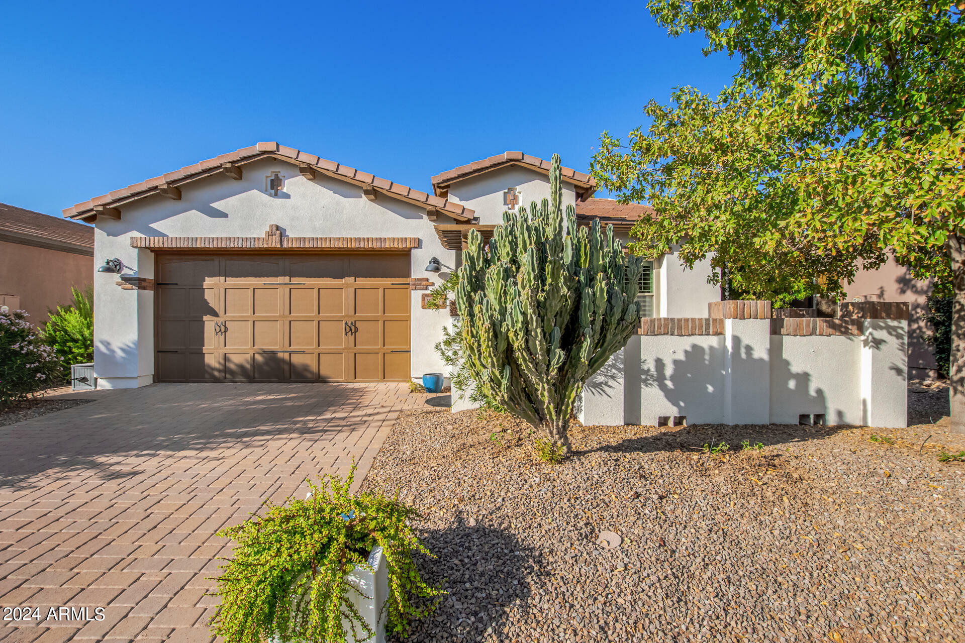 Property Photo:  1768 E Grand Ridge Road  AZ 85140 