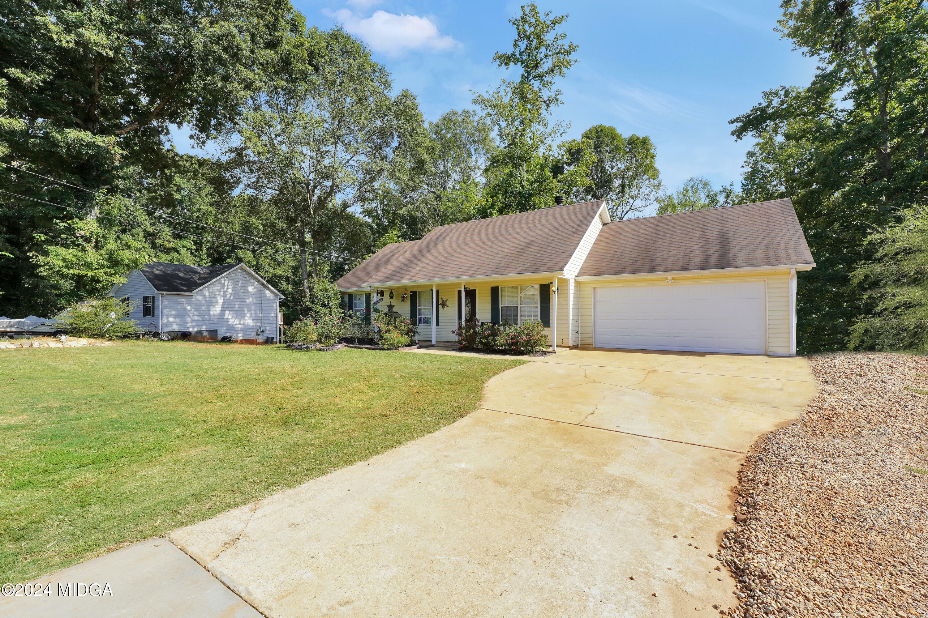 Property Photo:  139 Stony Brook Circle  GA 30233 