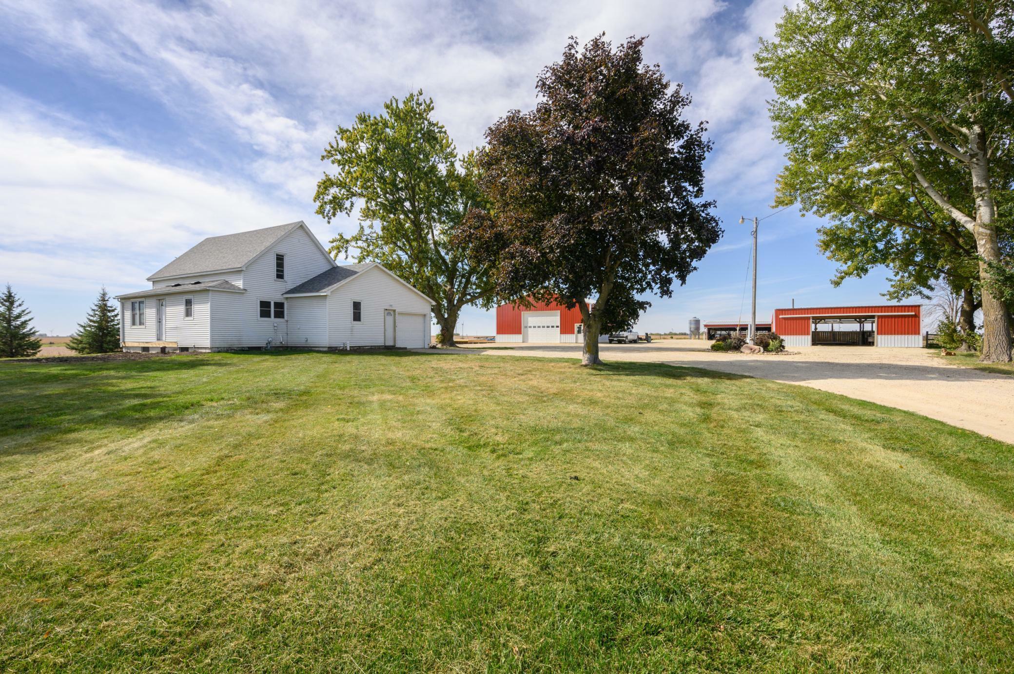 Property Photo:  28209 NW 650th Avenue  MN 55973 