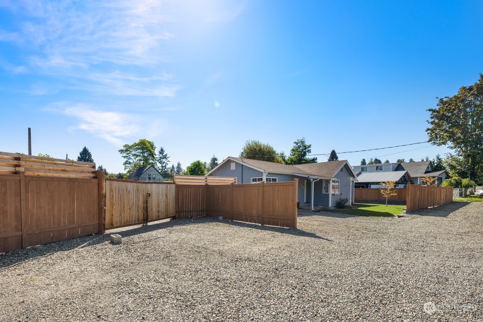 Property Photo:  4102 King Street E  WA 98446 