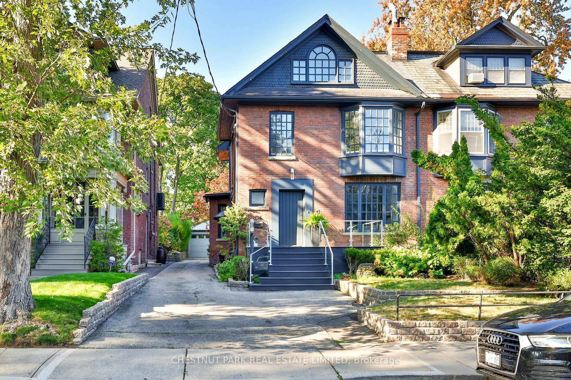 136 Farnham Ave  Toronto ON M4V 1H4 photo