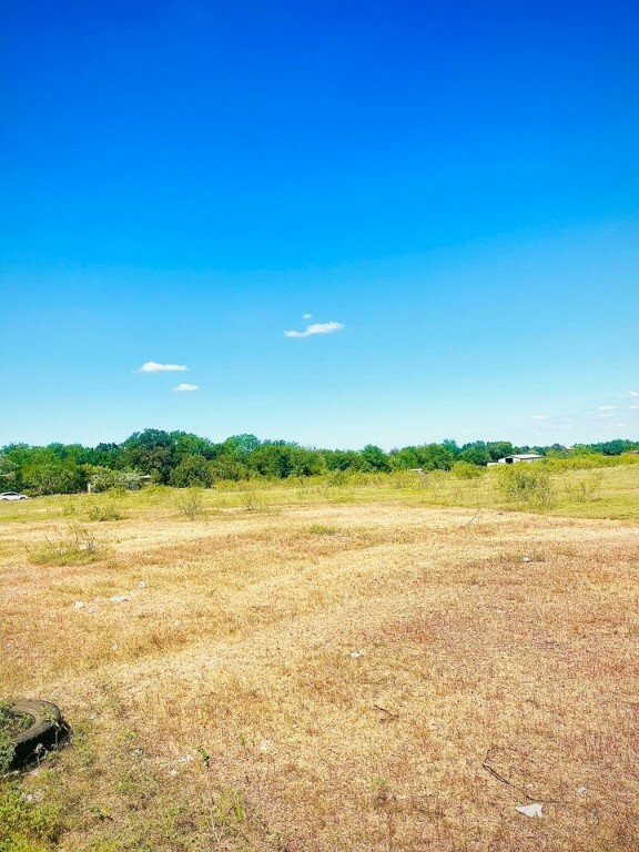 Property Photo:  290 N Pebblestone Road  TX 78616 